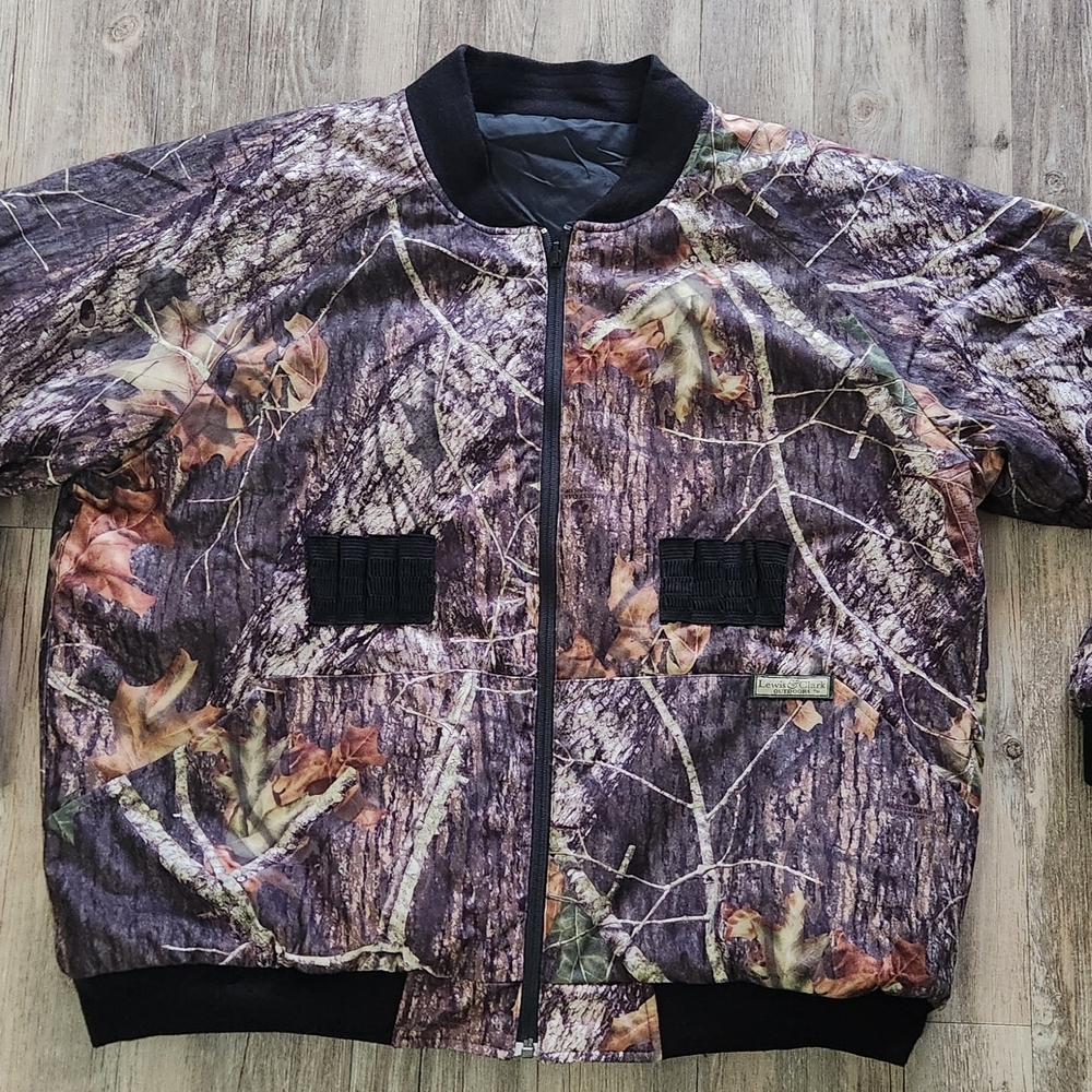 Vintage Lewis and Clark Mossy Oak bomber jacket‎ size XL Reversable
